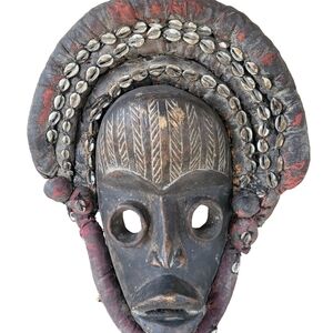 Dan Gle Tribal Mask with Shell Accents